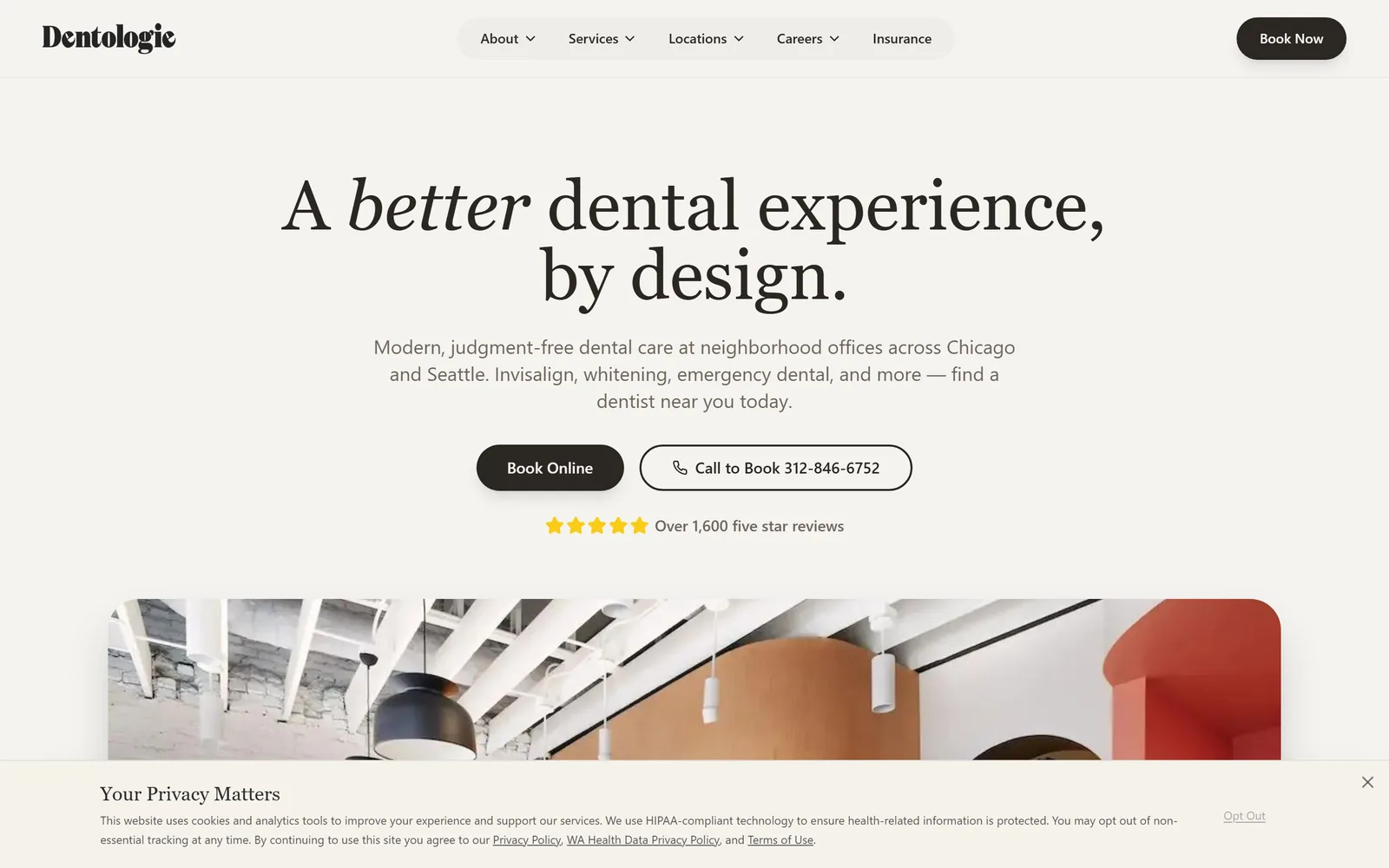 dentologie.com, medical website design: a centred Playfair headline italicises one word, over warm bone