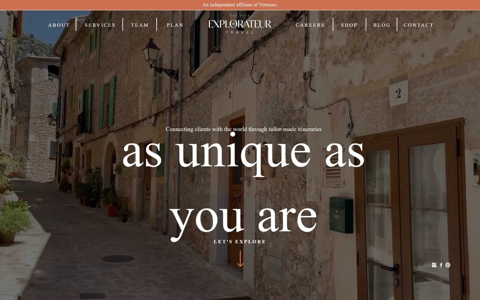explorateurtravel.com, travel agency website design: a sunlit Mediterranean alley of stone walls and green shutters runs the full frame
